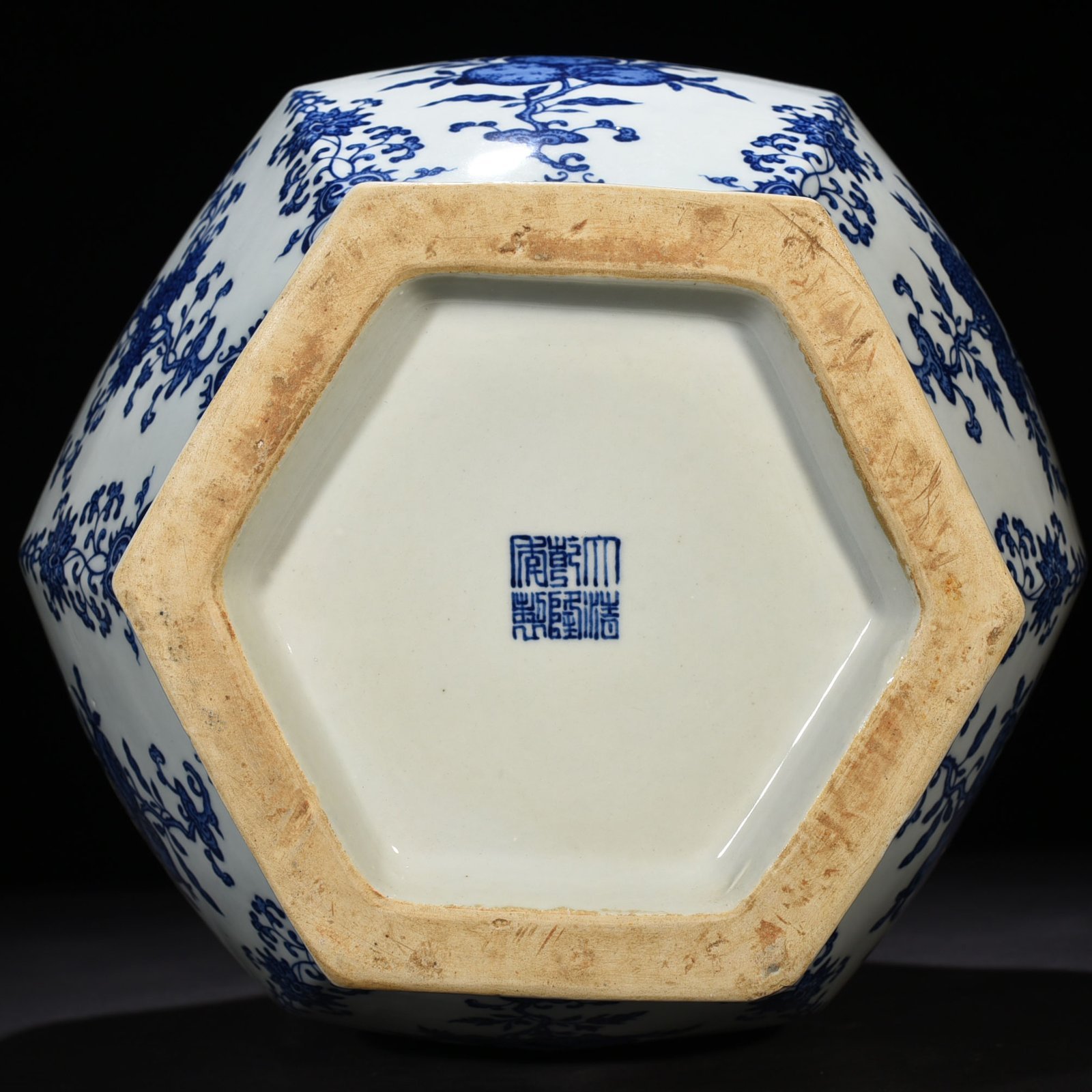 Qing Dynasty Qianlong blue and white six-sided large vase