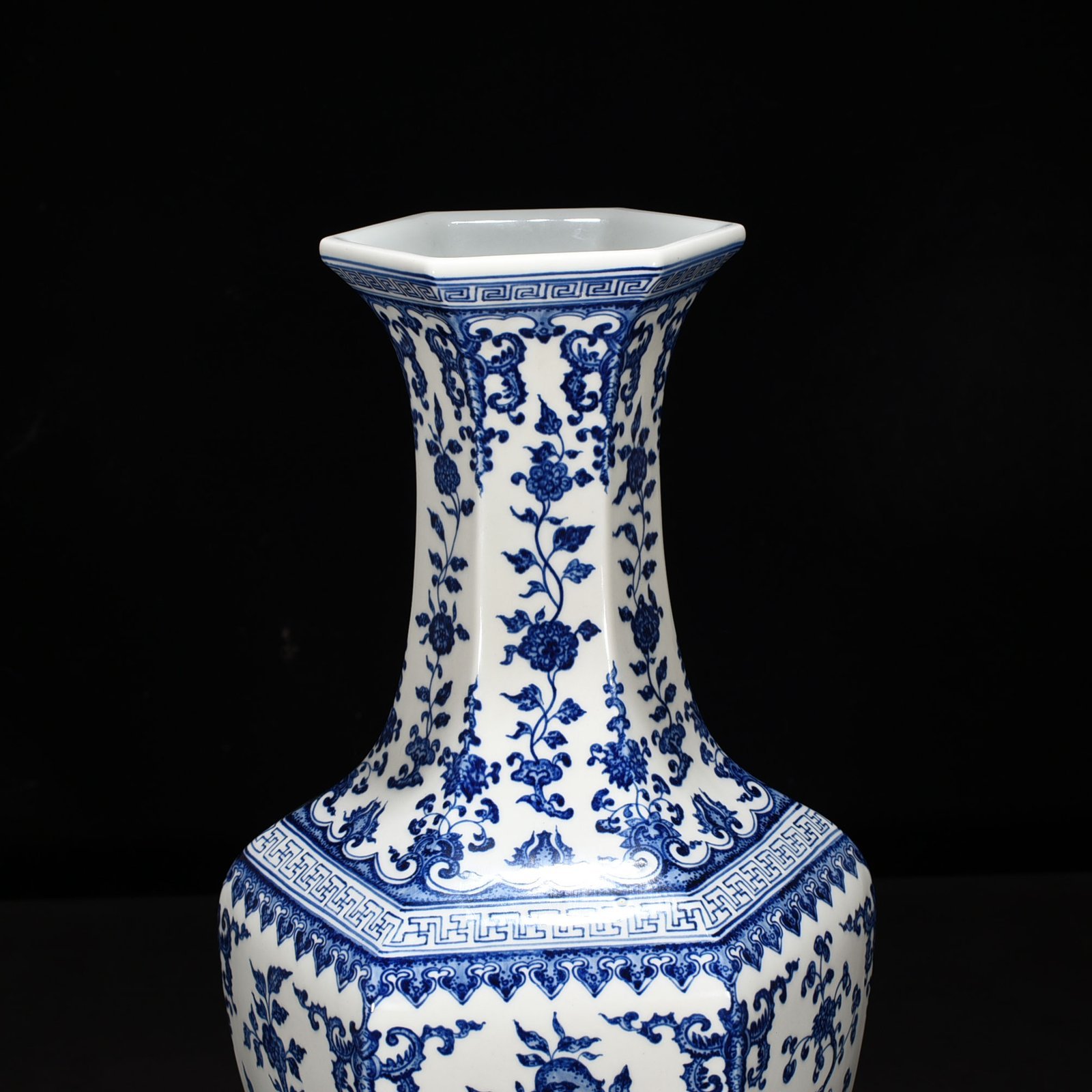 Qing Dynasty Qianlong blue and white hexagonal vase