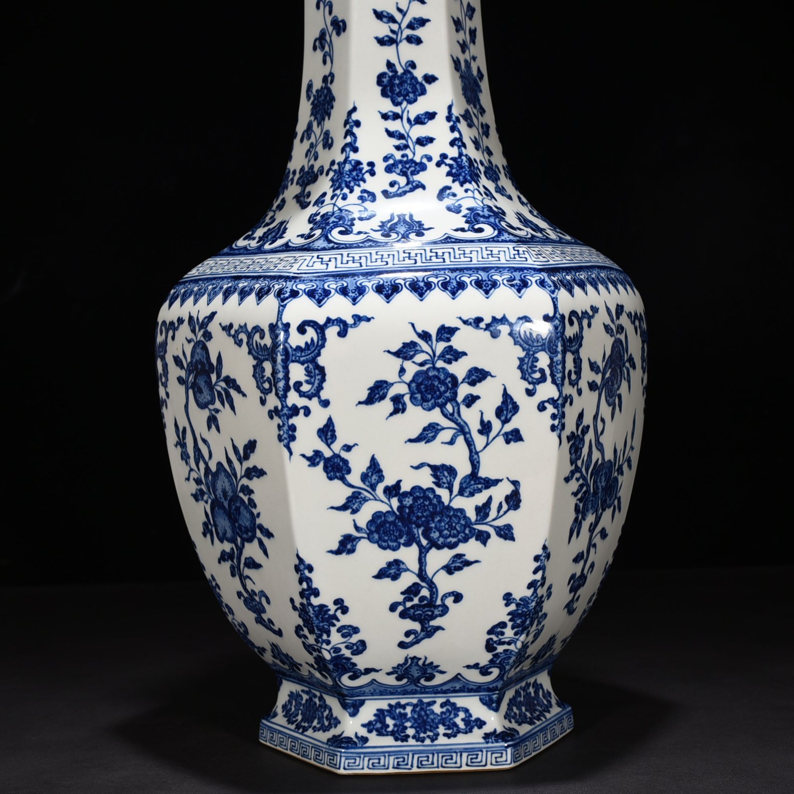 Qing Dynasty Qianlong blue and white hexagonal vase