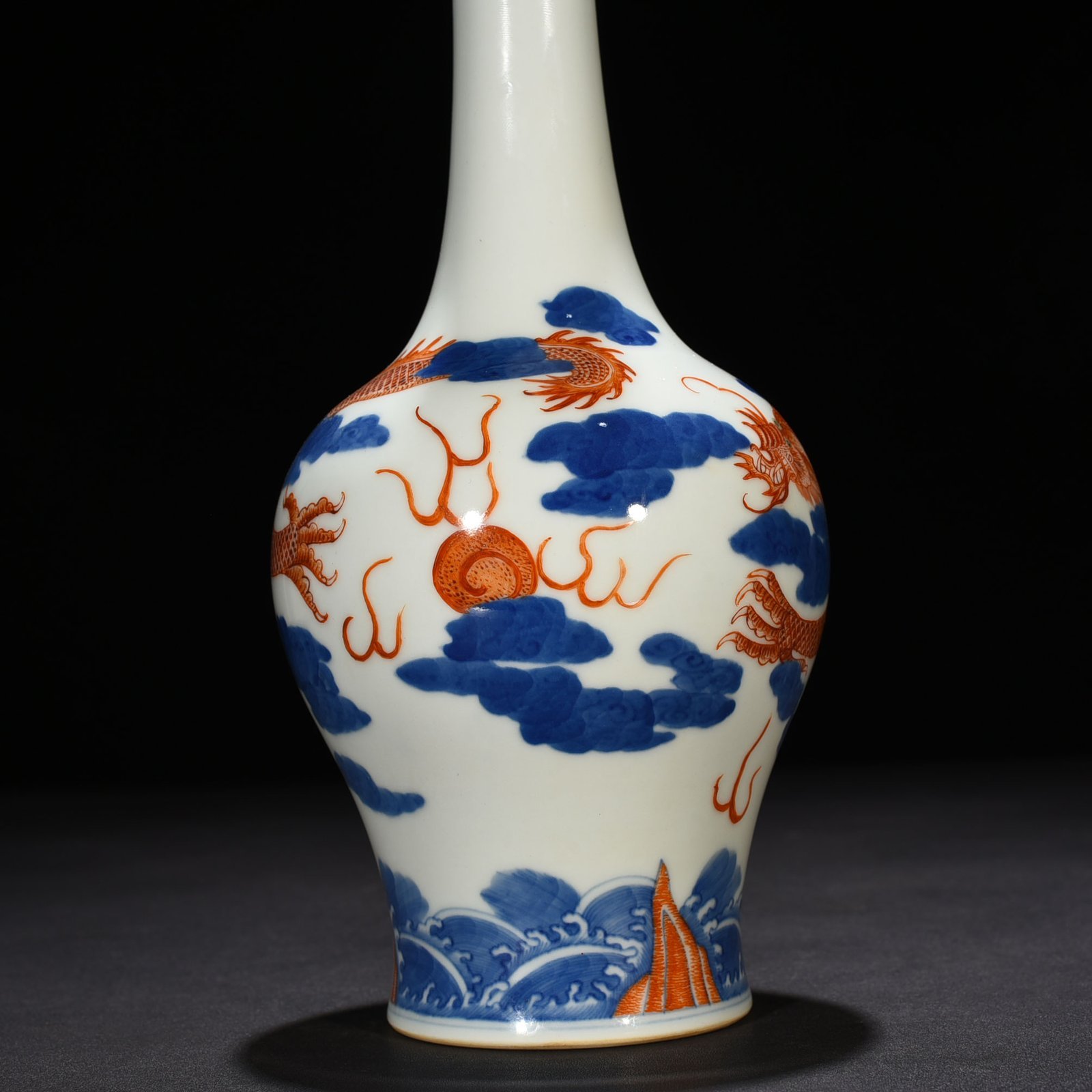 Qing Dynasty Qianlong blue and white alum red cloud and dragon flask