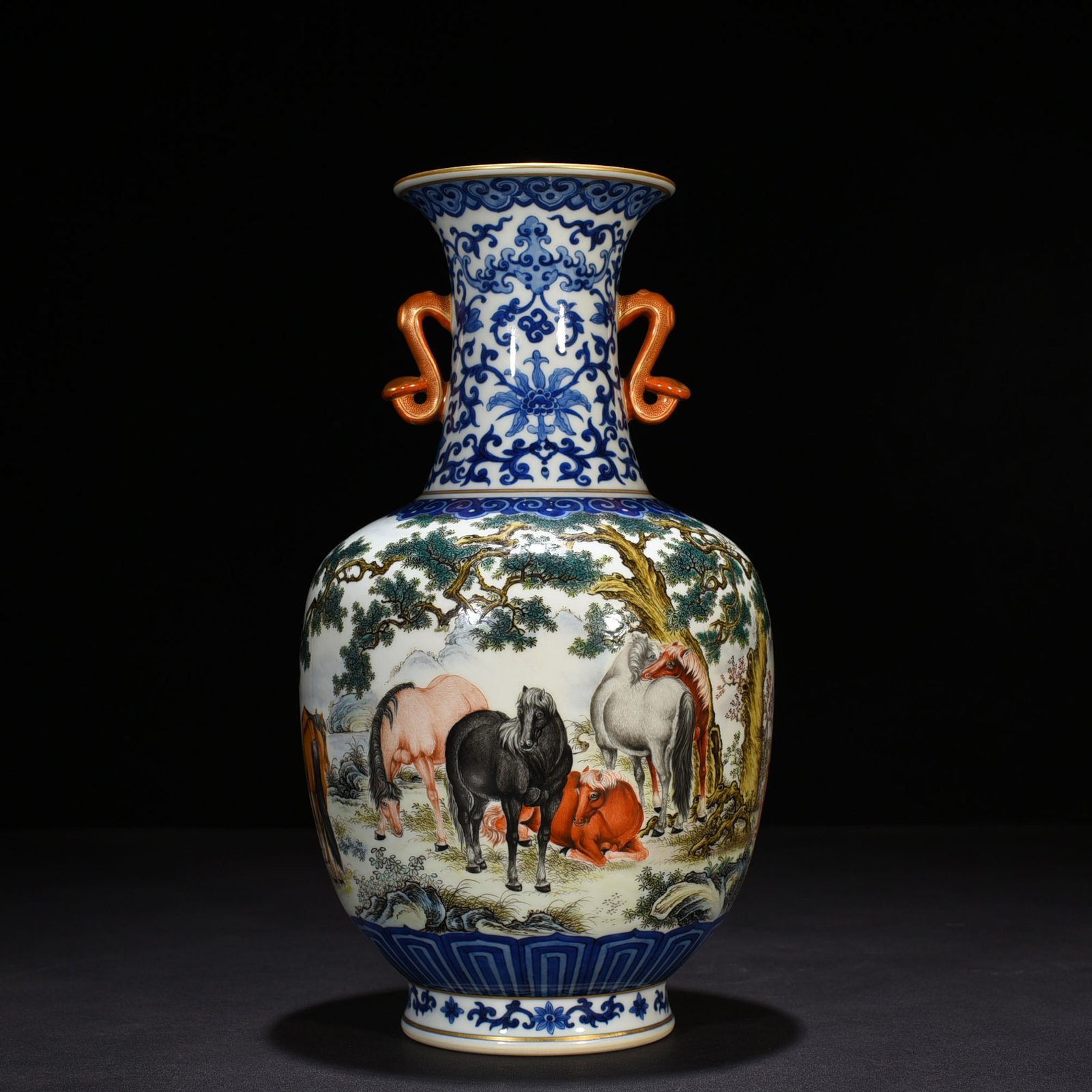 Qing Dynasty Qianlong blue and white pastel eight-horse figure Ruyi ear vase