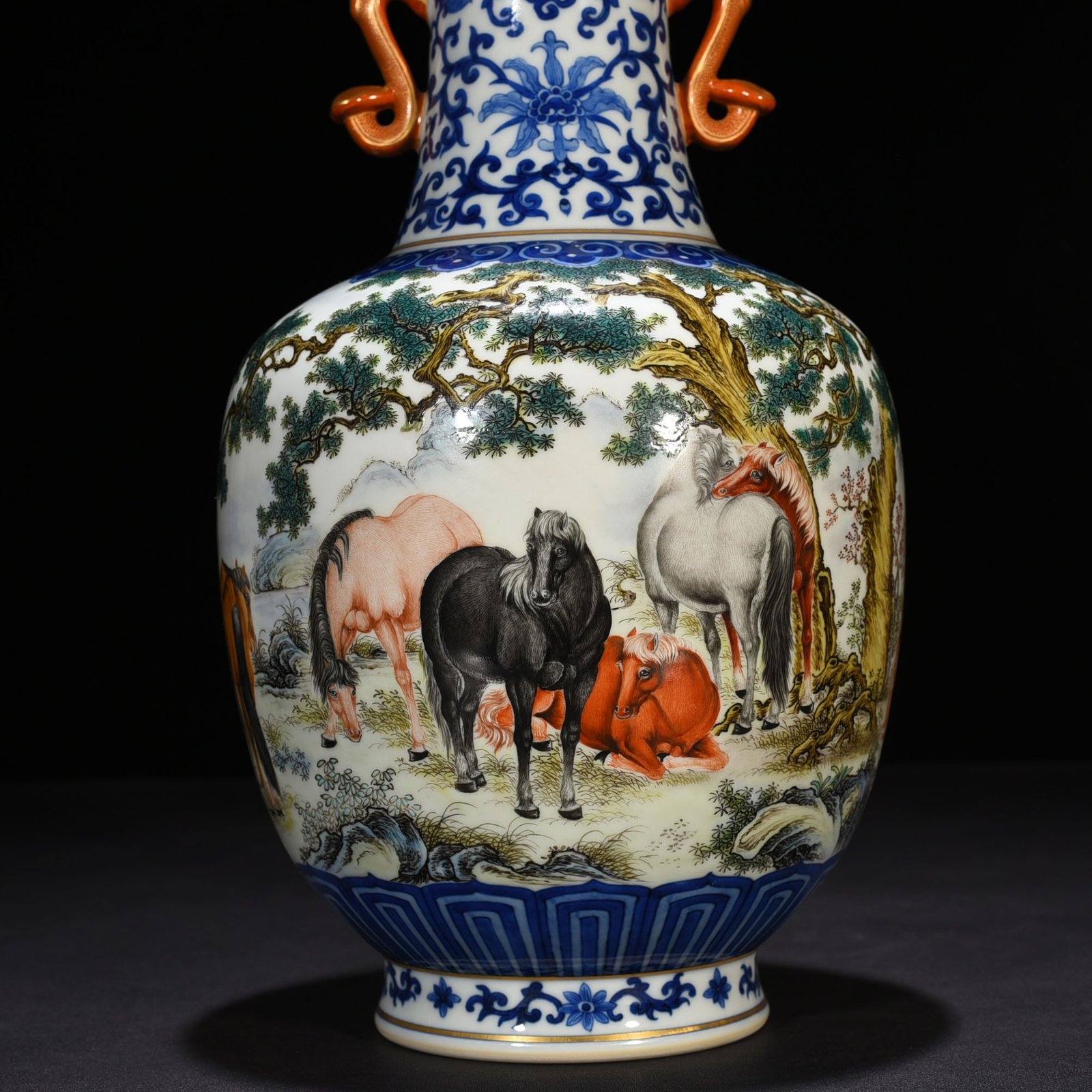 Qing Dynasty Qianlong blue and white pastel eight-horse figure Ruyi ear vase