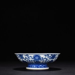 Qing Dynasty Qianlong blue and white flower high plate