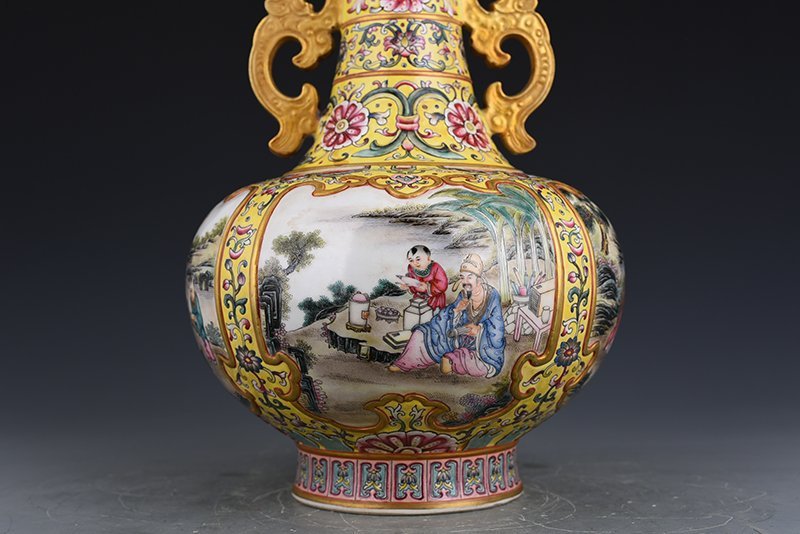 Qing Dynasty Qianlong yellow ground enamel amphora