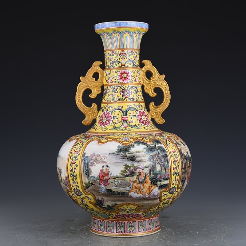 Qing Dynasty Qianlong yellow ground enamel amphora