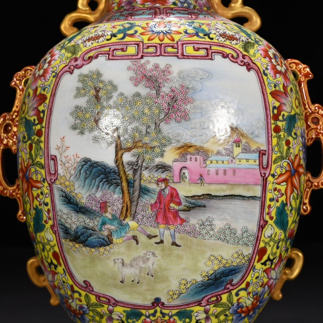 Qing Dynasty Qianlong period yellow ground enamel window with Western figures