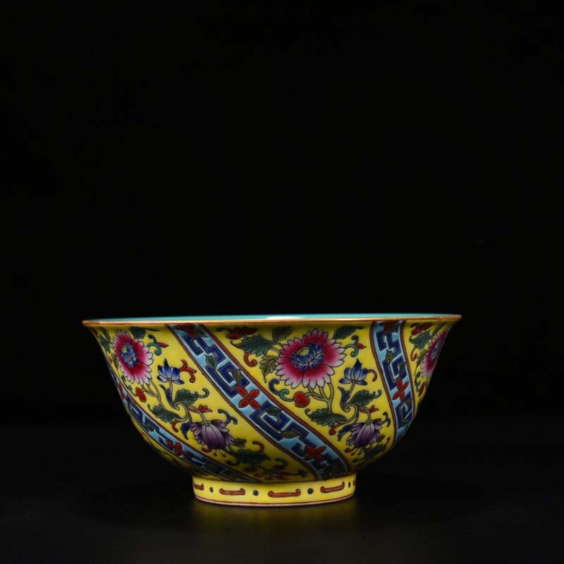 Qing Dynasty Qianlong yellow ground pastel flower bowl