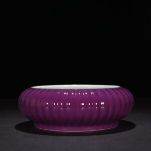 Qing Dynasty Xiugong Model Eggplant Skin Purple Glaze Chrysanthemum Petal Wash