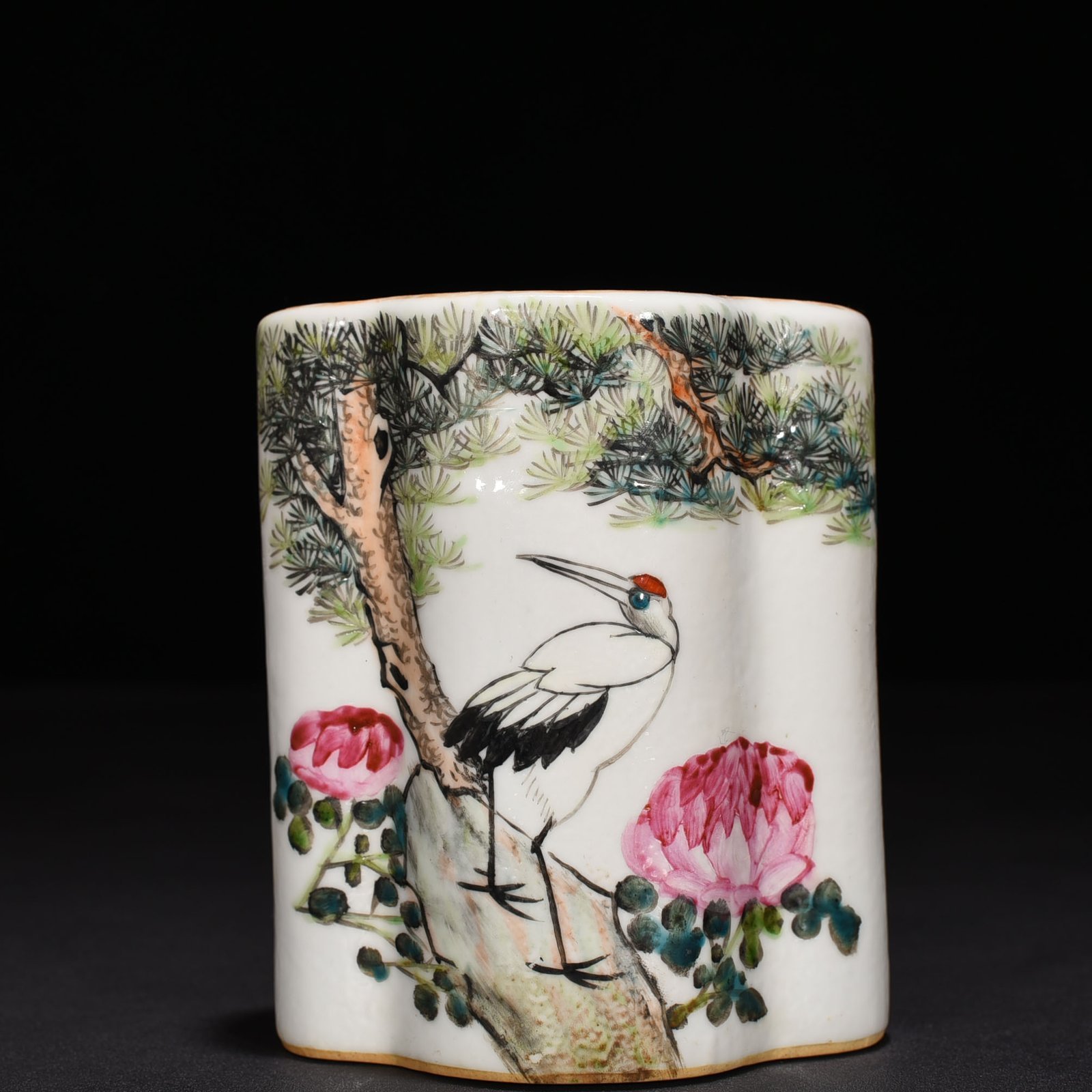 Qing Dynasty Guangxu Xu Shanqin style light crimson color pine and crane pen holder
