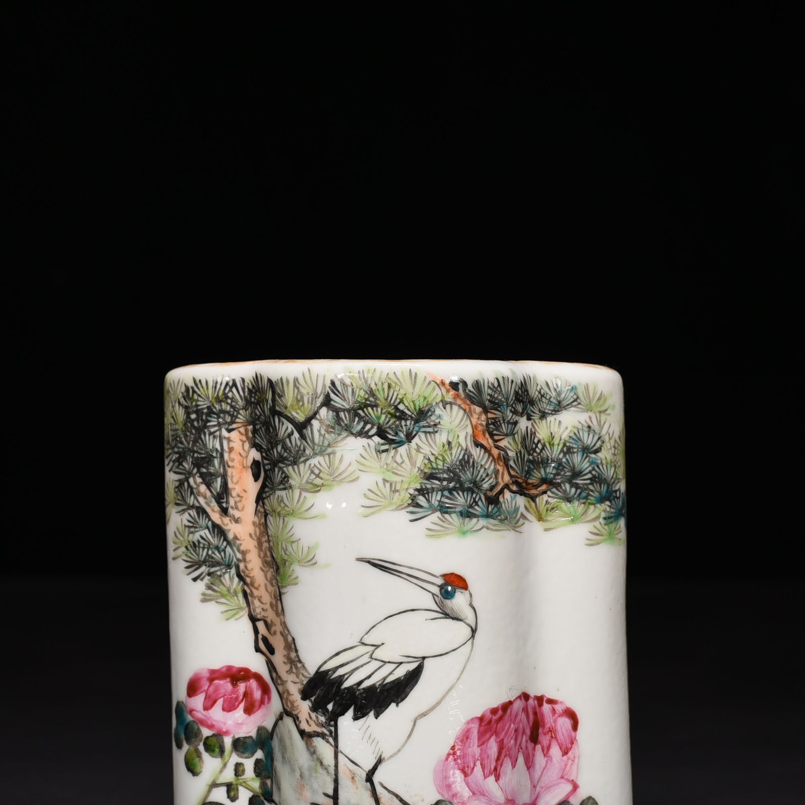 Qing Dynasty Guangxu Xu Shanqin style light crimson color pine and crane pen holder