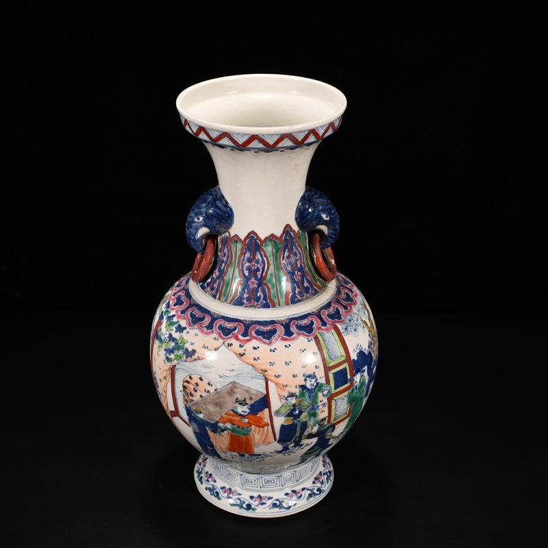 Qing Dynasty Guangxu doucai amphorae with character and story