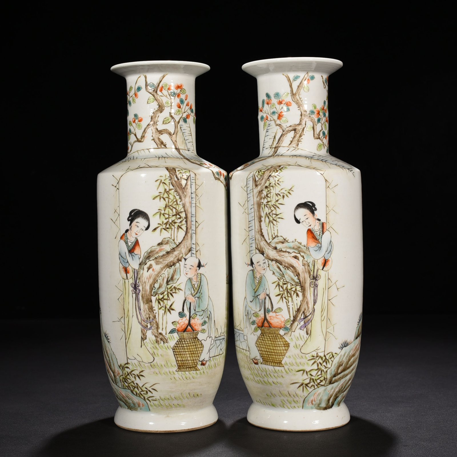 Qing Dynasty Guangxu light crimson color figure stick vase