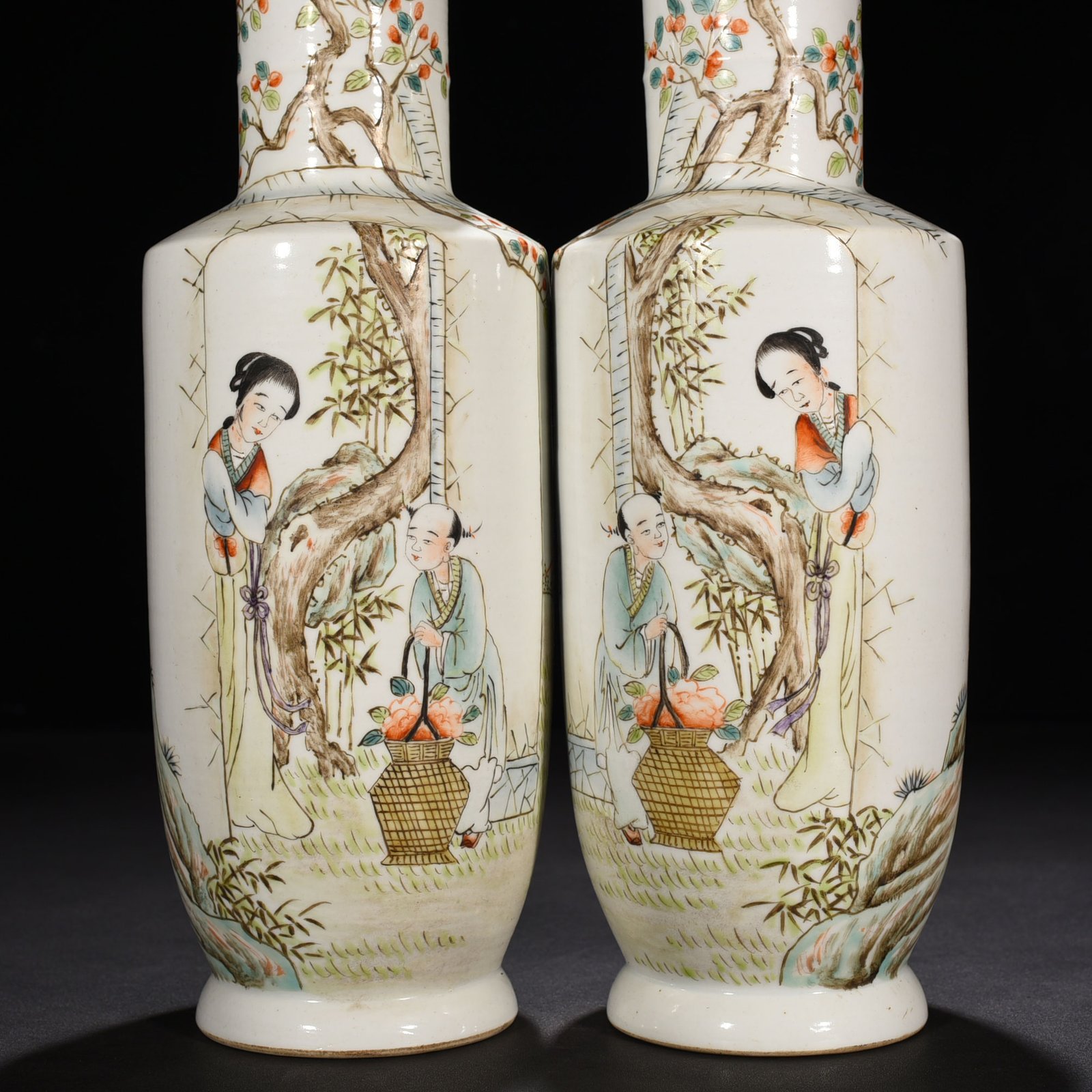 Qing Dynasty Guangxu light crimson color figure stick vase
