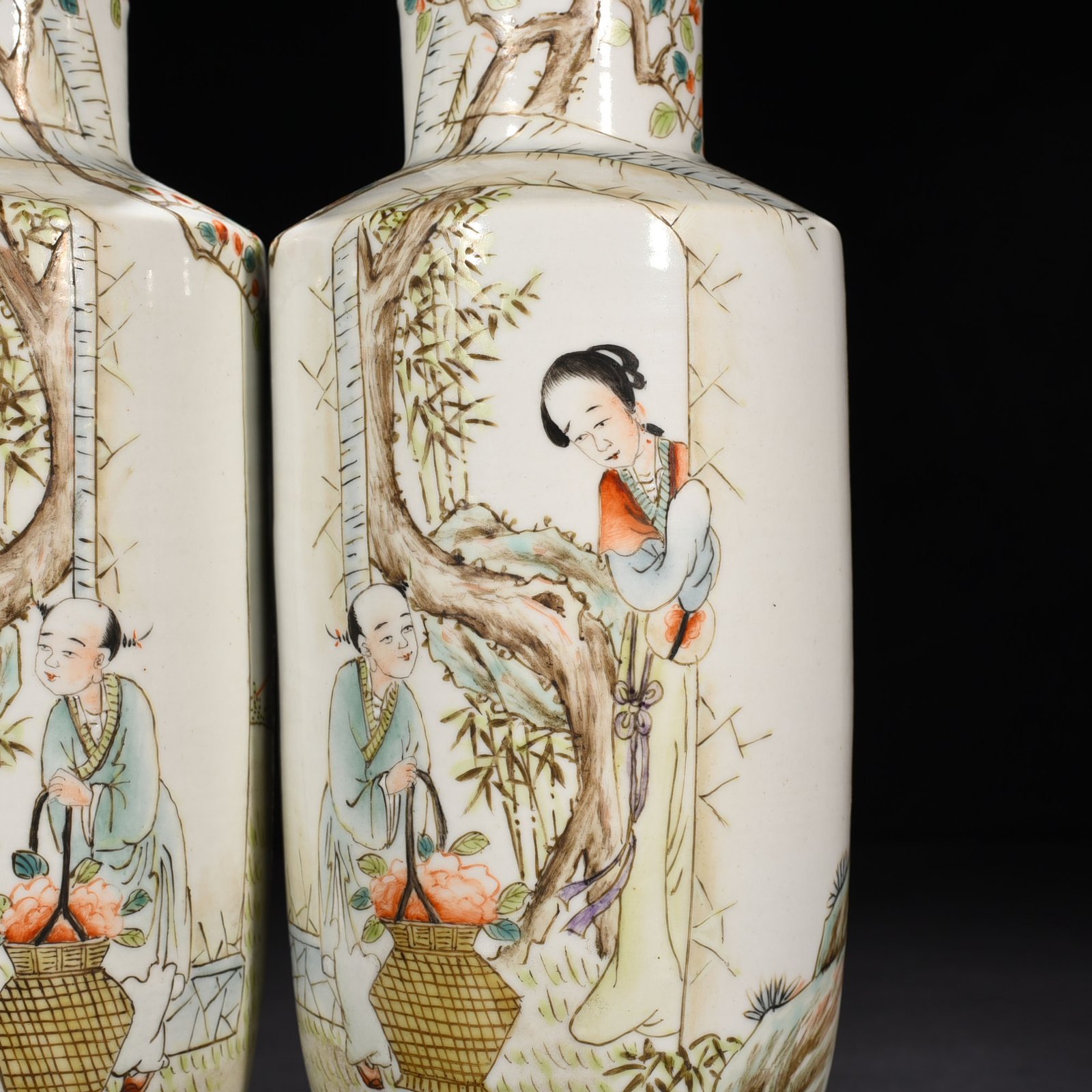 Qing Dynasty Guangxu light crimson color figure stick vase