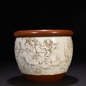 Qing Dynasty Guangxu Wang Bingrong carved lotus pond and mandarin duck scroll vat