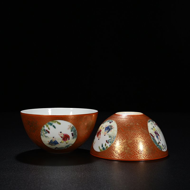 Qing Dynasty Guangxu alum red gilt consecrated famille rose bowl with baby’s play patter