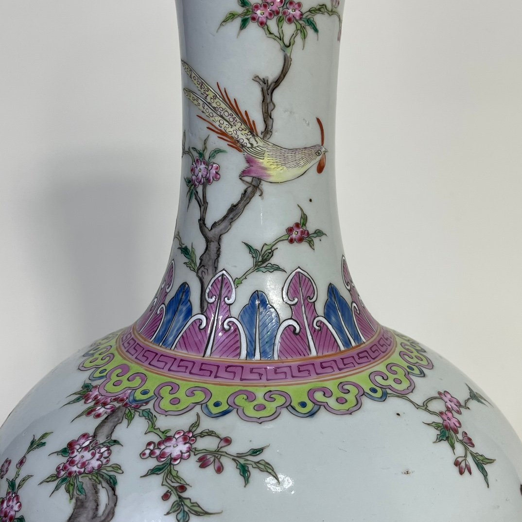Qing Dynasty Guangxu pastel lake stone flower vase