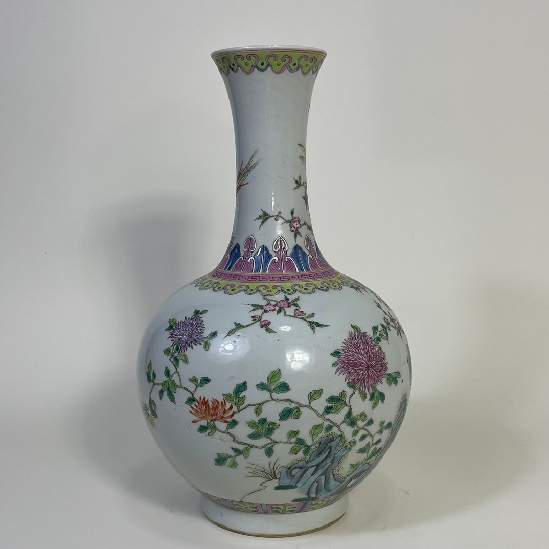 Qing Dynasty Guangxu pastel lake stone flower vase