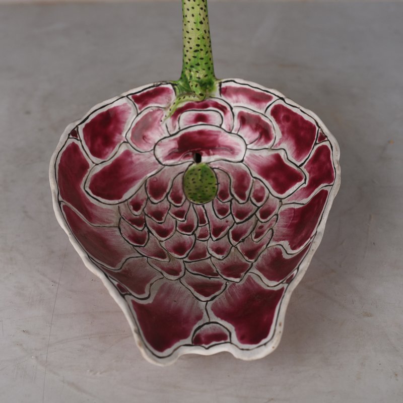 Qing Dynasty Guangxu Pastel Lotus Style Autumn Cup