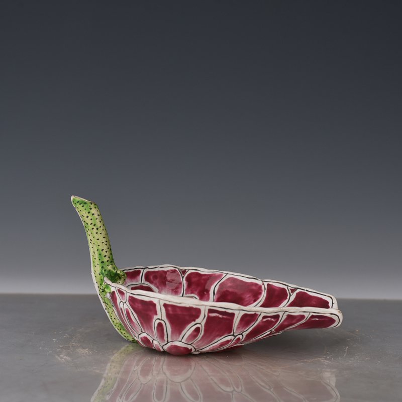 Qing Dynasty Guangxu Pastel Lotus Style Autumn Cup