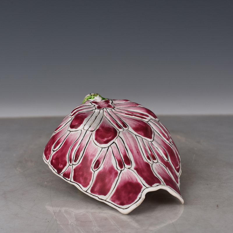 Qing Dynasty Guangxu Pastel Lotus Style Autumn Cup