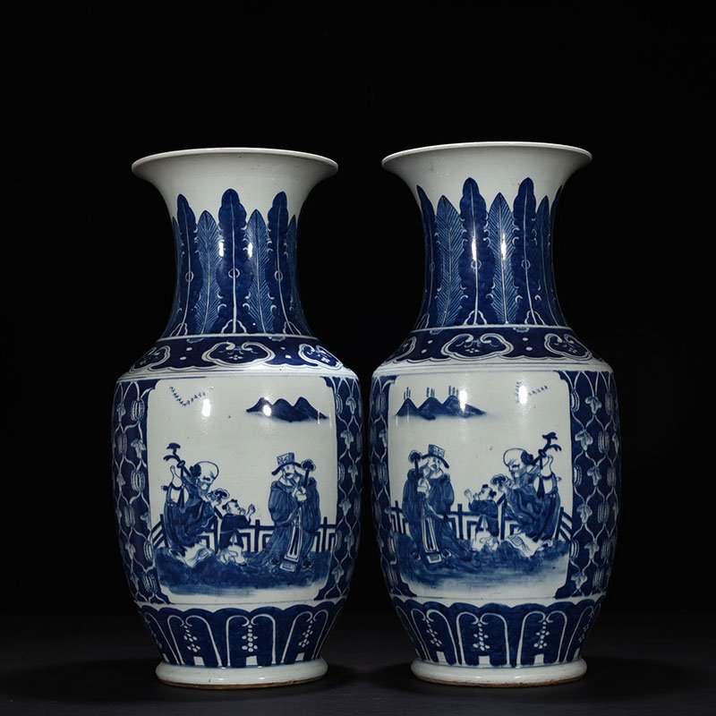 Qing Dynasty Guangxu blue and white landscape and figure vase