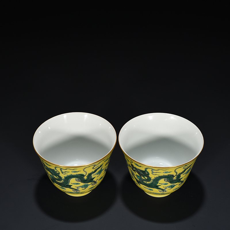 Qing Dynasty Guangxu yellow ground green dragon cup