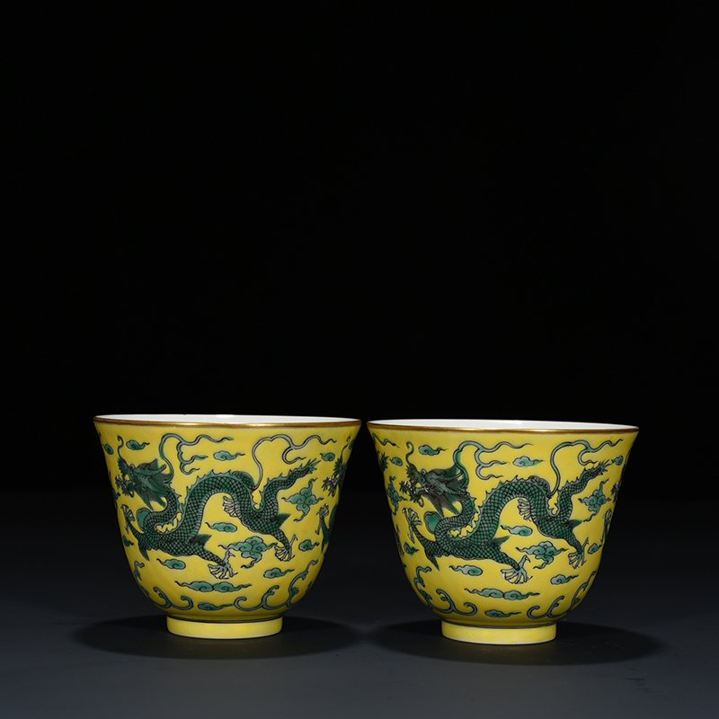 Qing Dynasty Guangxu yellow ground green dragon cup