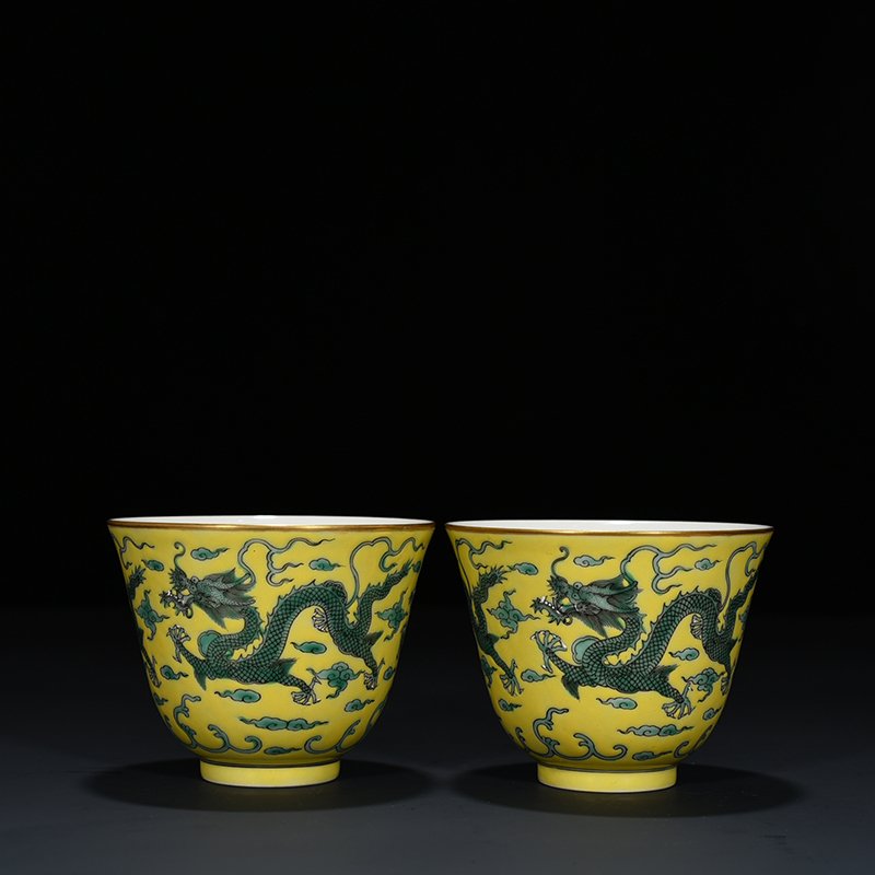 Qing Dynasty Guangxu yellow ground green dragon cup