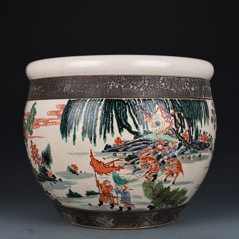 Qing Dynasty Kangxi colorful scroll vat with figures