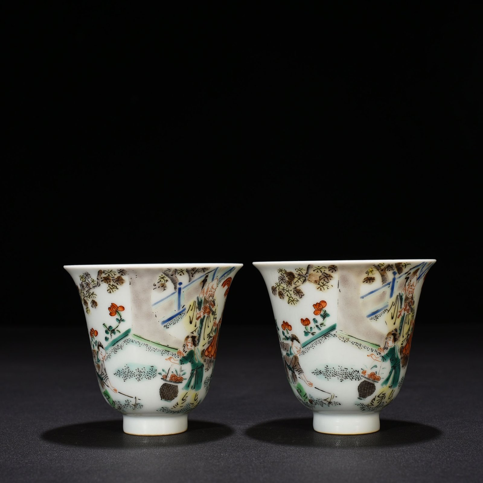 Qing Dynasty Kangxi colorful three-star high-photo figure cup