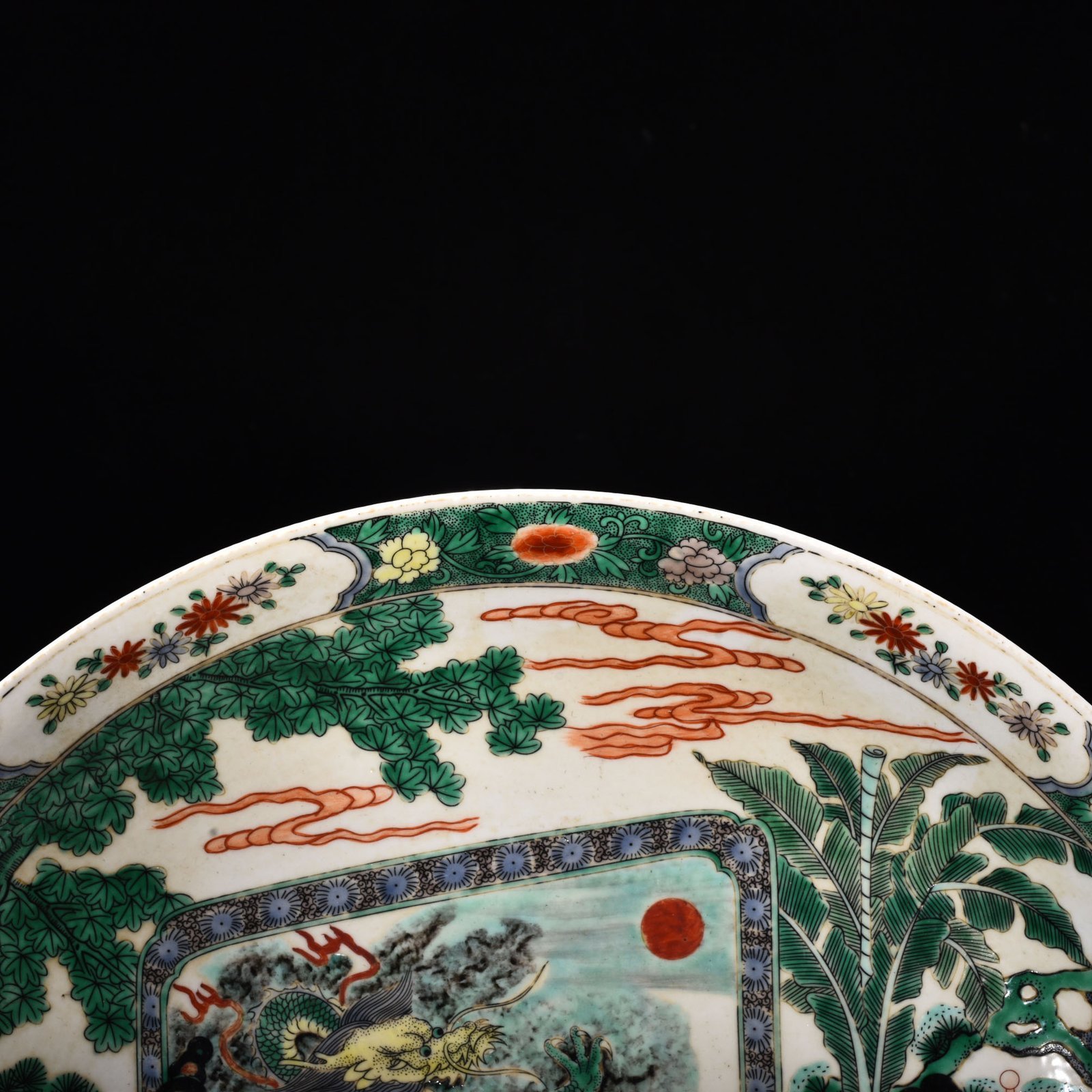 Qing Dynasty Kangxi colorful lady figure plate