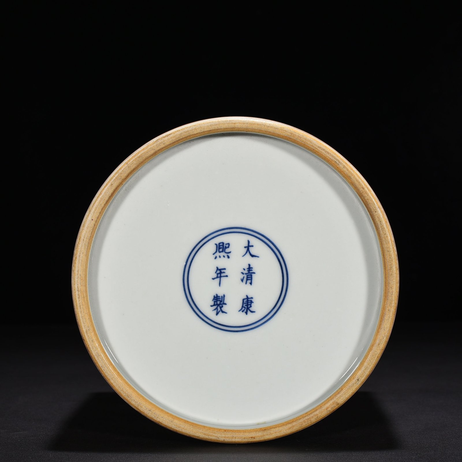 Qing Dynasty Kangxi colorful lady landscape pen holder