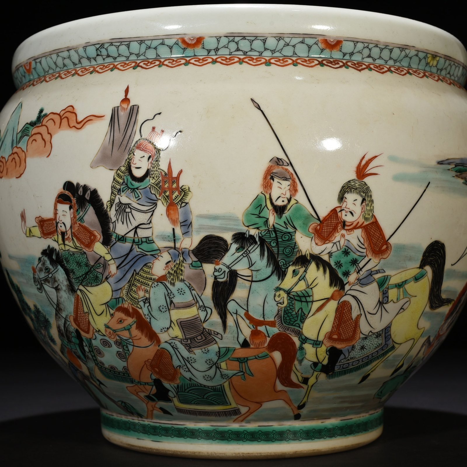 Qing Dynasty Kangxi colorful war generals and stories scroll vat