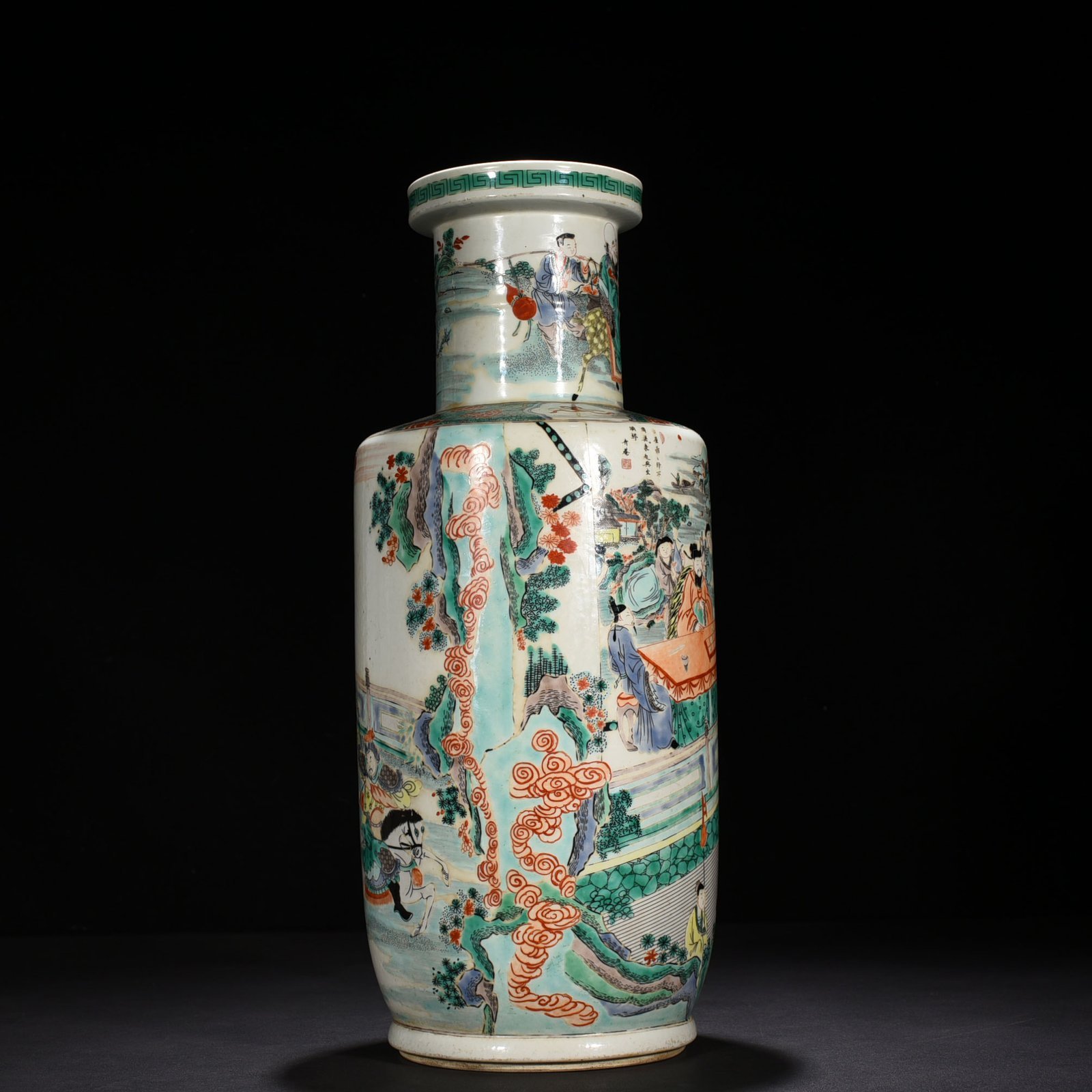 Qing Dynasty Kangxi colorful broken willow robe character story hammer vase