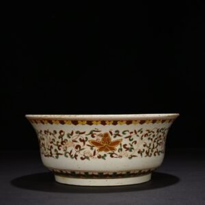 Qing Dynasty Kangxi colorful flower bowl