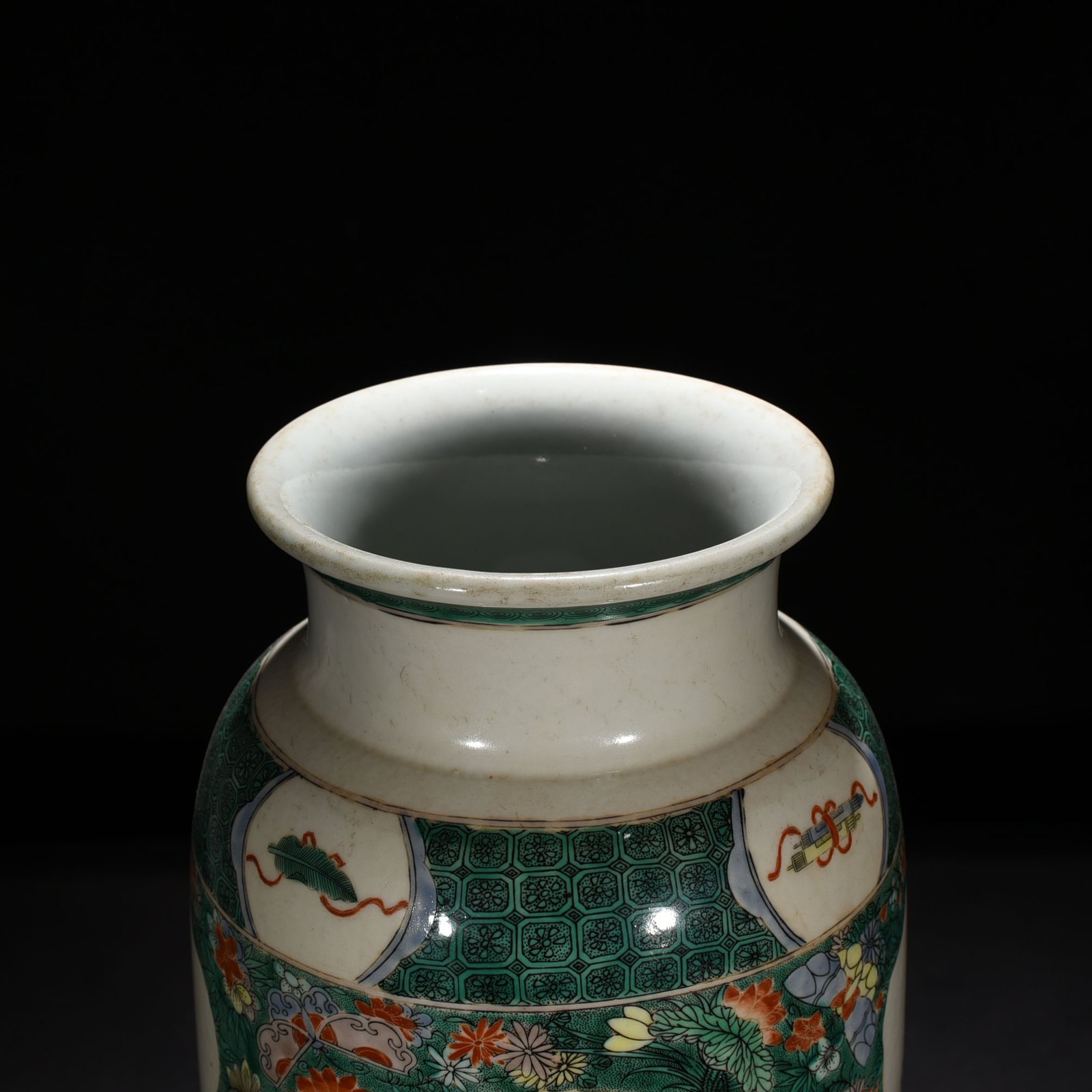Qing Dynasty Kangxi colorful kingfisher and flower cylinder vase
