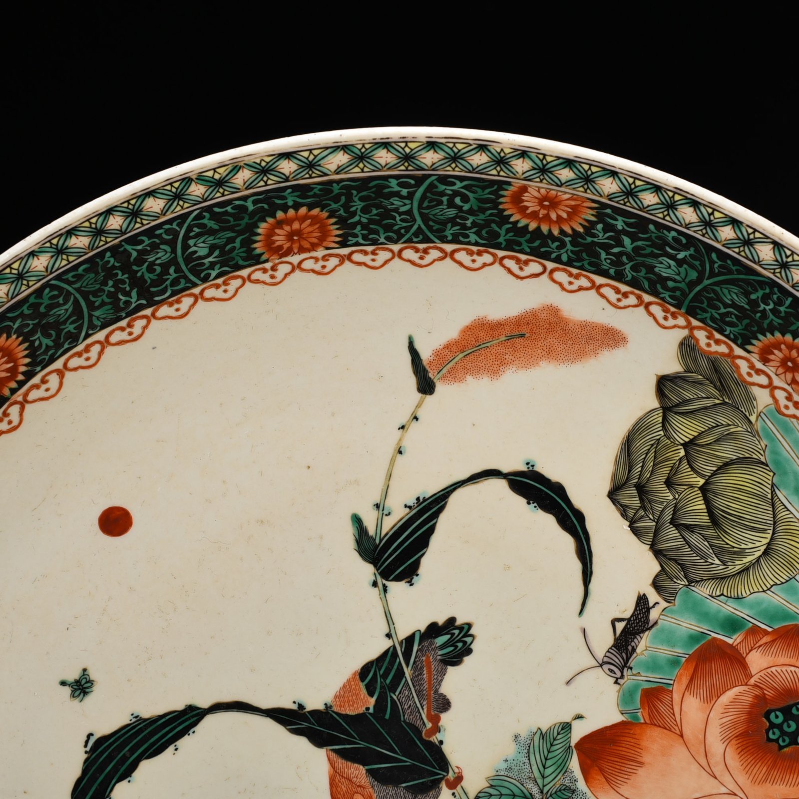 Qing Dynasty Kangxi colorful lotus flower and bird plate
