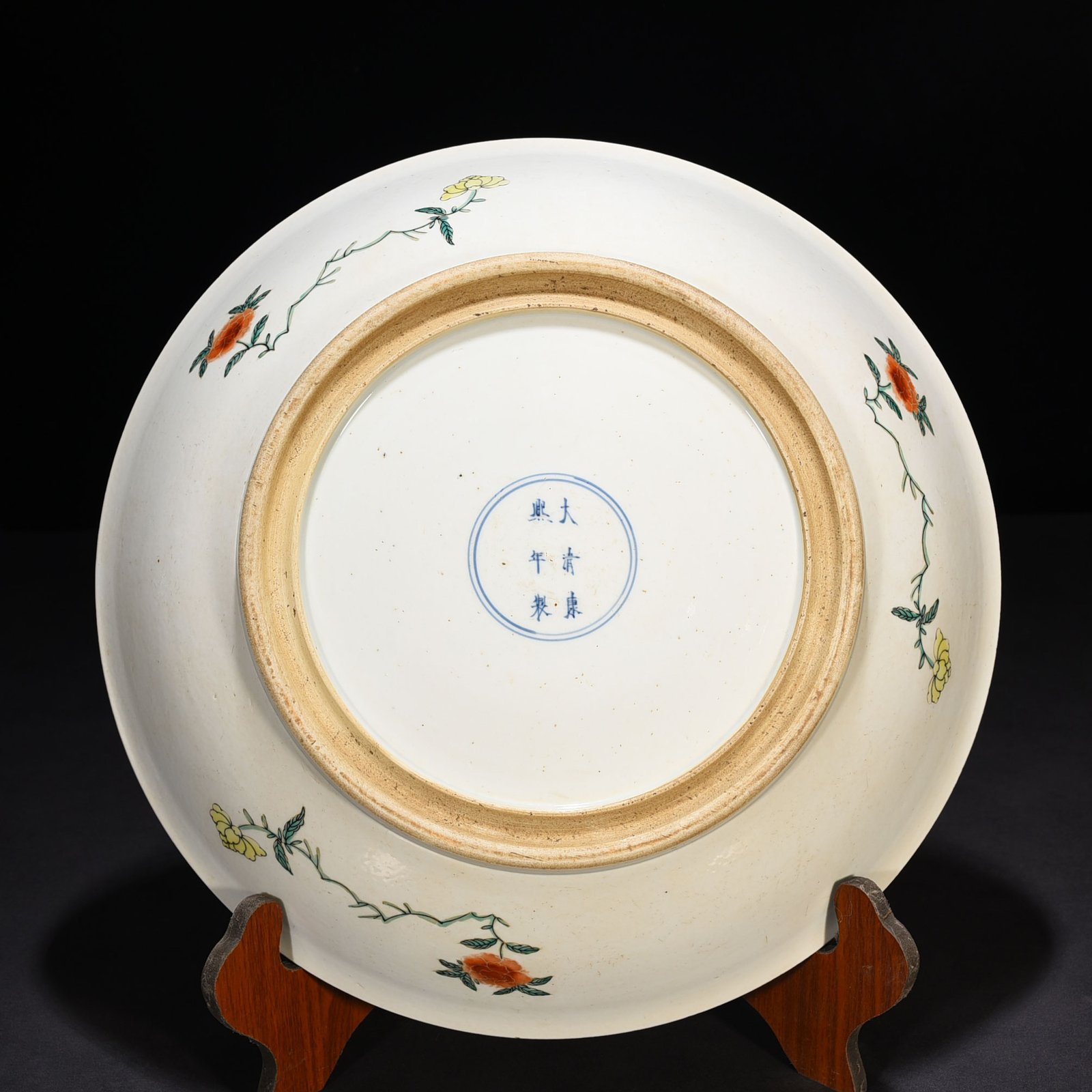 Qing Dynasty Kangxi colorful lotus flower and bird plate