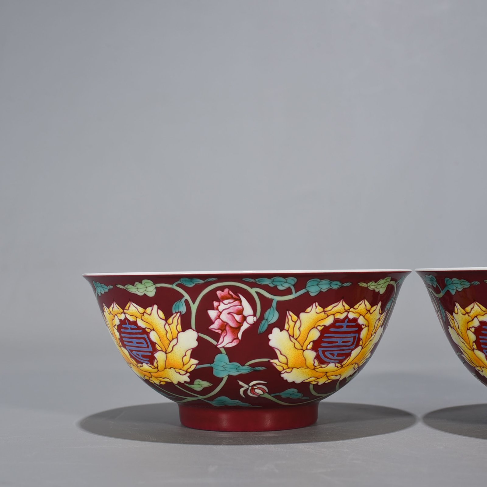 Qing Dynasty Kangxi imperial rouge red ground longevity bowl