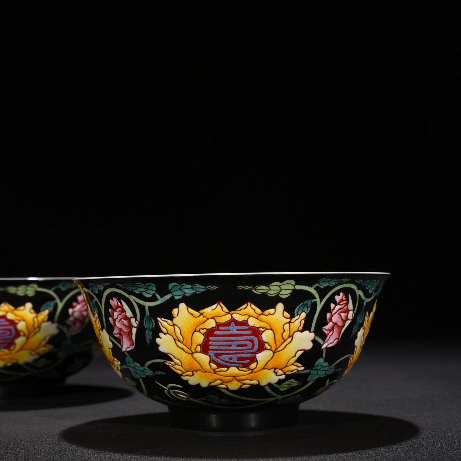 Qing Dynasty Kangxi Imperial Black Ground Enamel Bowl