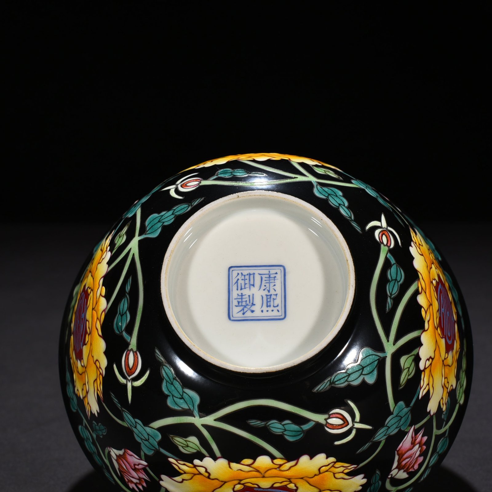 Qing Dynasty Kangxi Imperial Black Ground Enamel Bowl