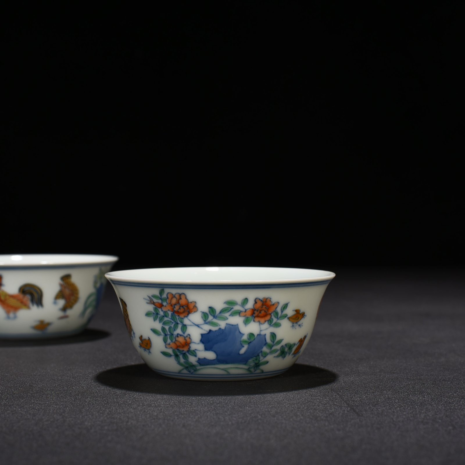 Qing Dynasty Kangxi Doucai Family Portrait Chicken Cup