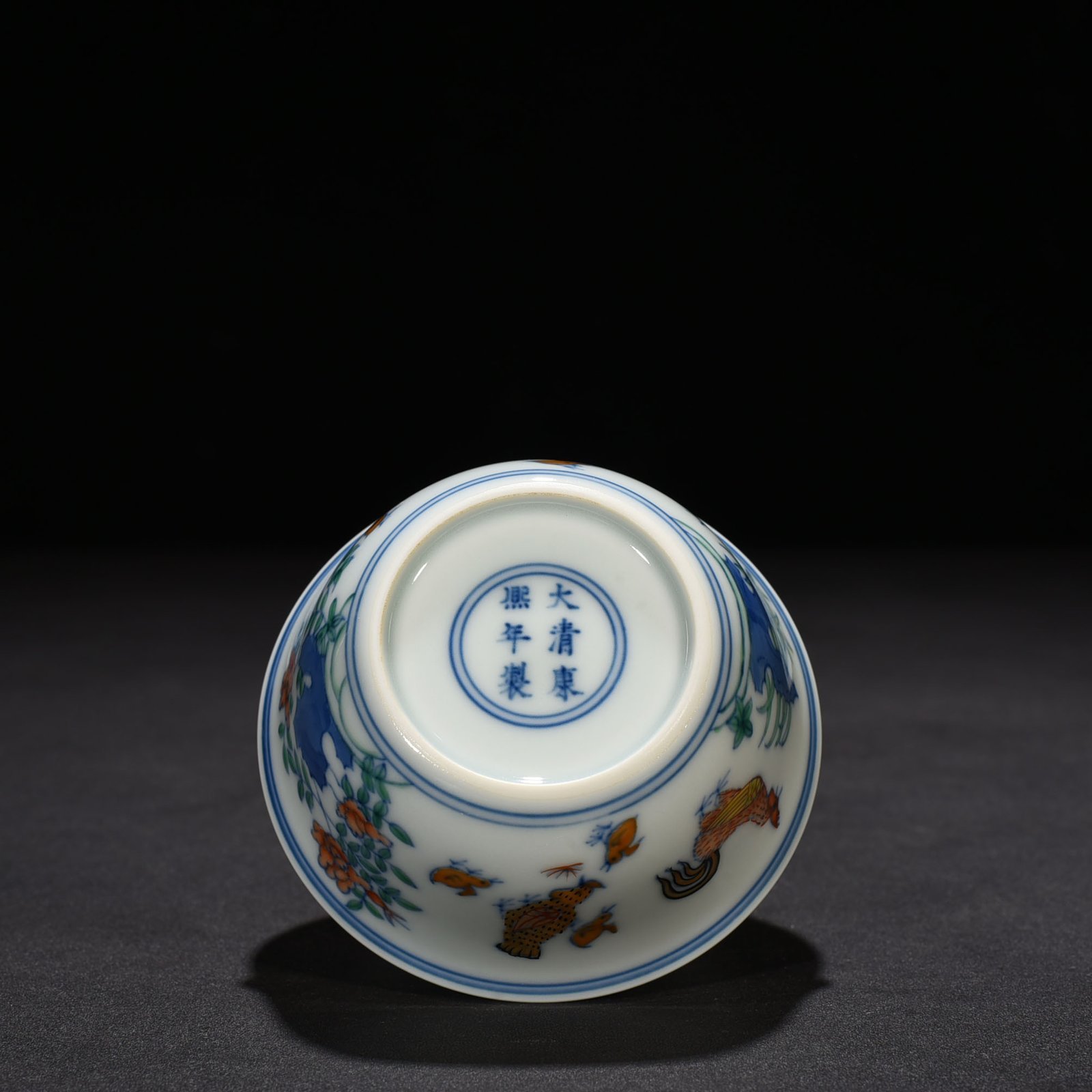 Qing Dynasty Kangxi Doucai Family Portrait Chicken Cup
