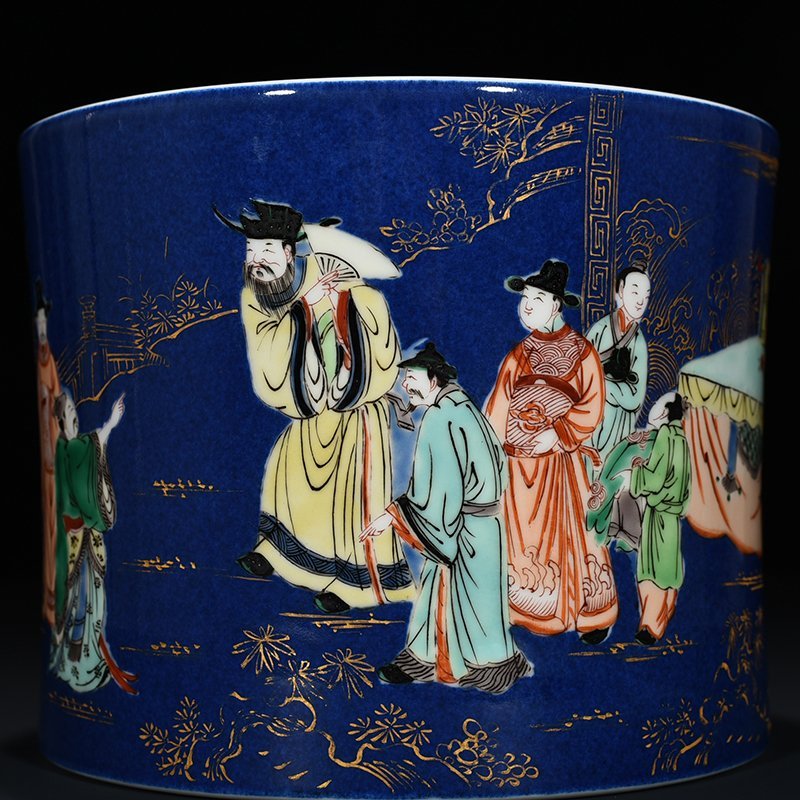 Qing Dynasty Kangxi blue glaze five-color gold-painted character story pen holder