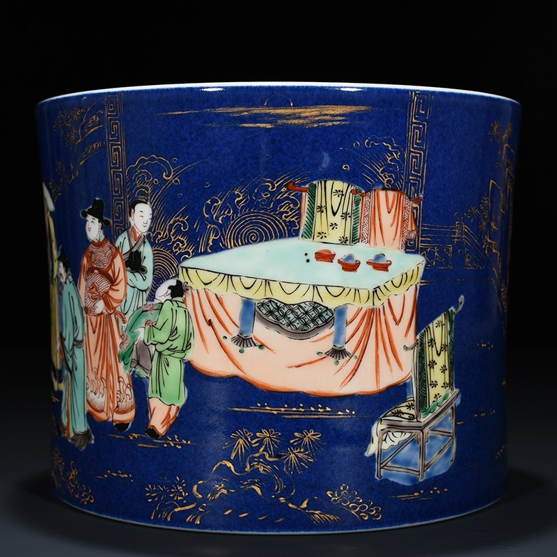 Qing Dynasty Kangxi blue glaze five-color gold-painted character story pen holder