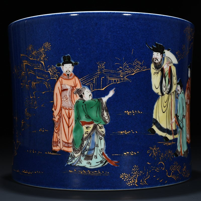 Qing Dynasty Kangxi blue glaze five-color gold-painted character story pen holder