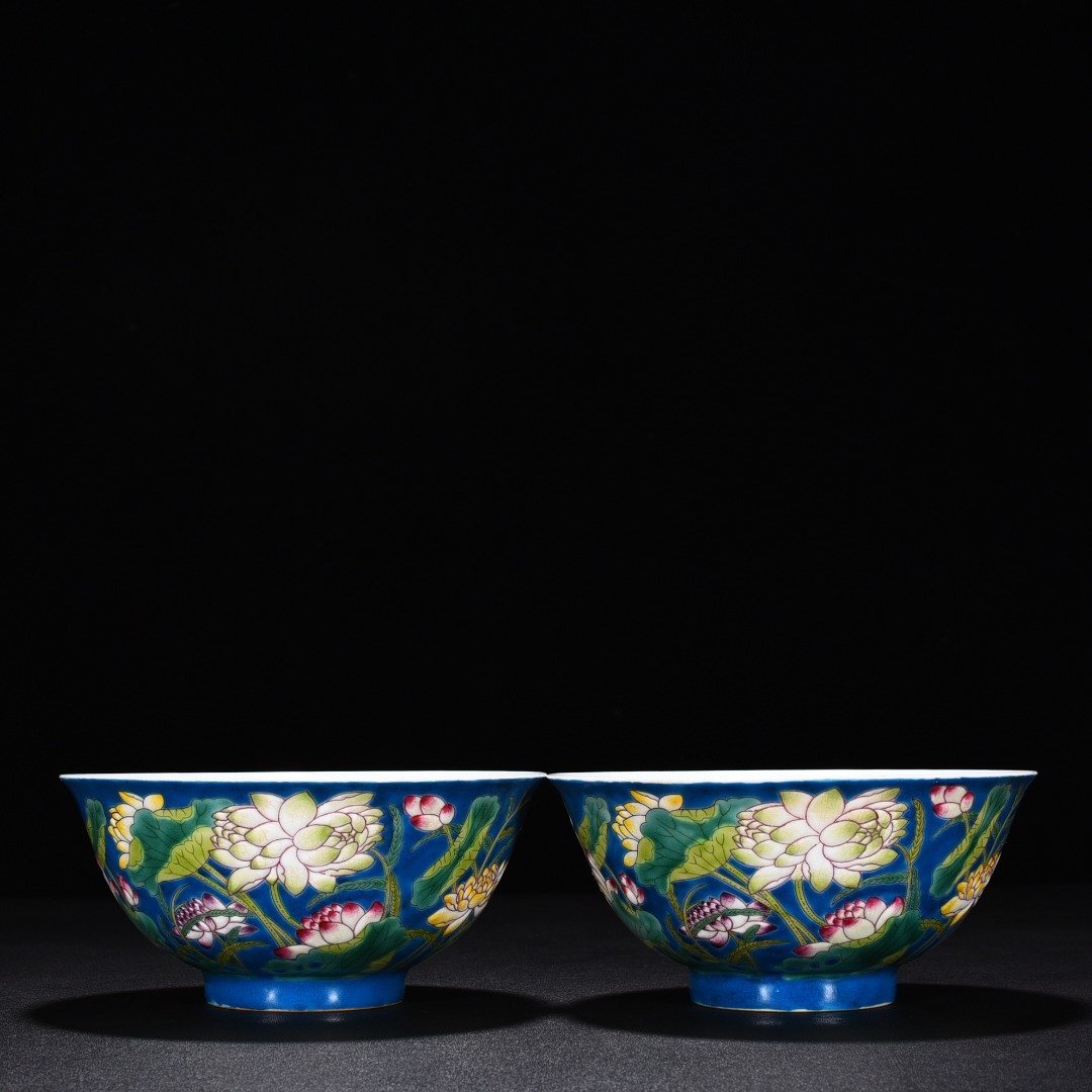 Qing Dynasty Kangxi blue ground enamel lotus flower bowl