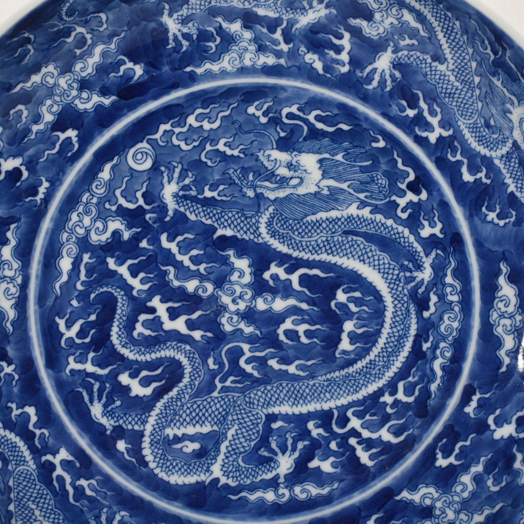 Qing Dynasty Kangxi blue and white dragon plate