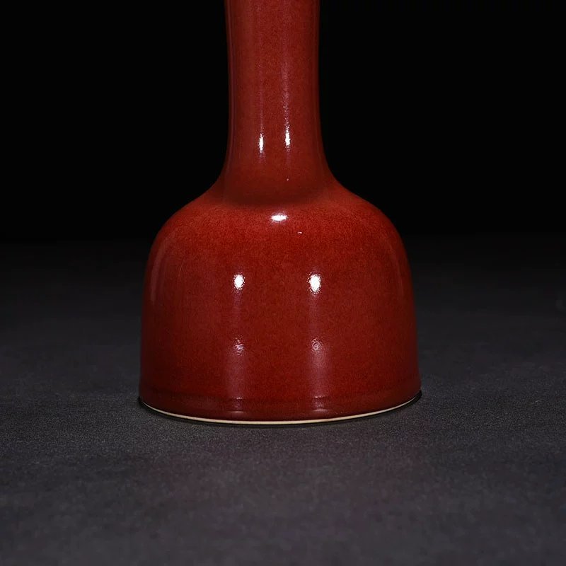 Qing Dynasty Kangxi cowpea red rattle statue